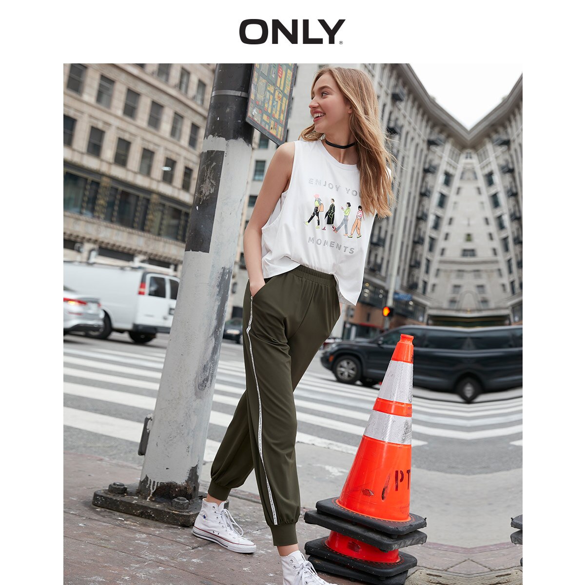 Women's Loose Fit Elasticized Waist Ankle-tied Sweatpants The Clothing Company Sydney