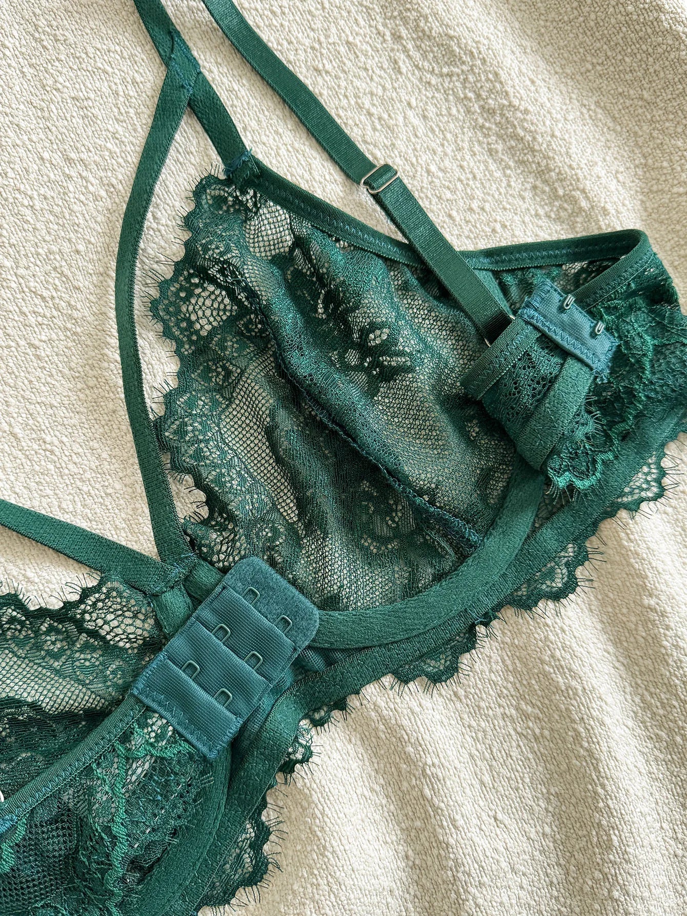2 Piece Women's Lingerie Underwear Lace strapping Underwire Bra &  Brief Panties The Clothing Company Sydney