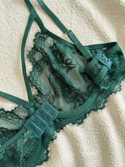 2 Piece Women's Lingerie Underwear Lace strapping Underwire Bra &  Brief Panties The Clothing Company Sydney