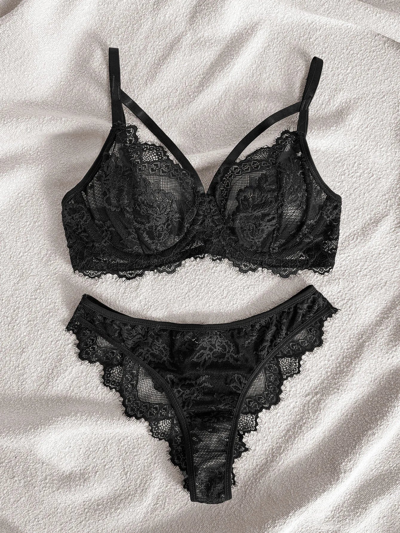 2 Piece Women's Lingerie Underwear Lace strapping Underwire Bra &  Brief Panties The Clothing Company Sydney