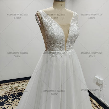 Vintage Lace Appliques Wedding Dresses Plus Size Beach Backless V-Neck Bridal Gowns Tull Sweep Train Dress The Clothing Company Sydney