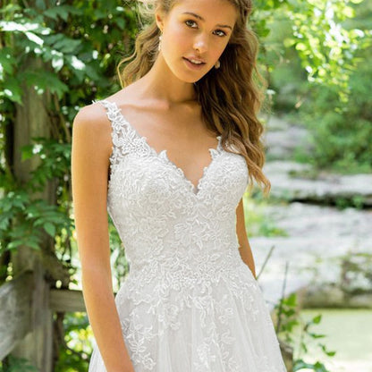 Eightale Boho Wedding Dress V-Neck Appliques A-Line Lace Bridal Wedding Gown Dress The Clothing Company Sydney